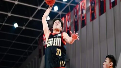 “NBA球队与粉丝共襄盛举，深化交流共筑情感桥梁”